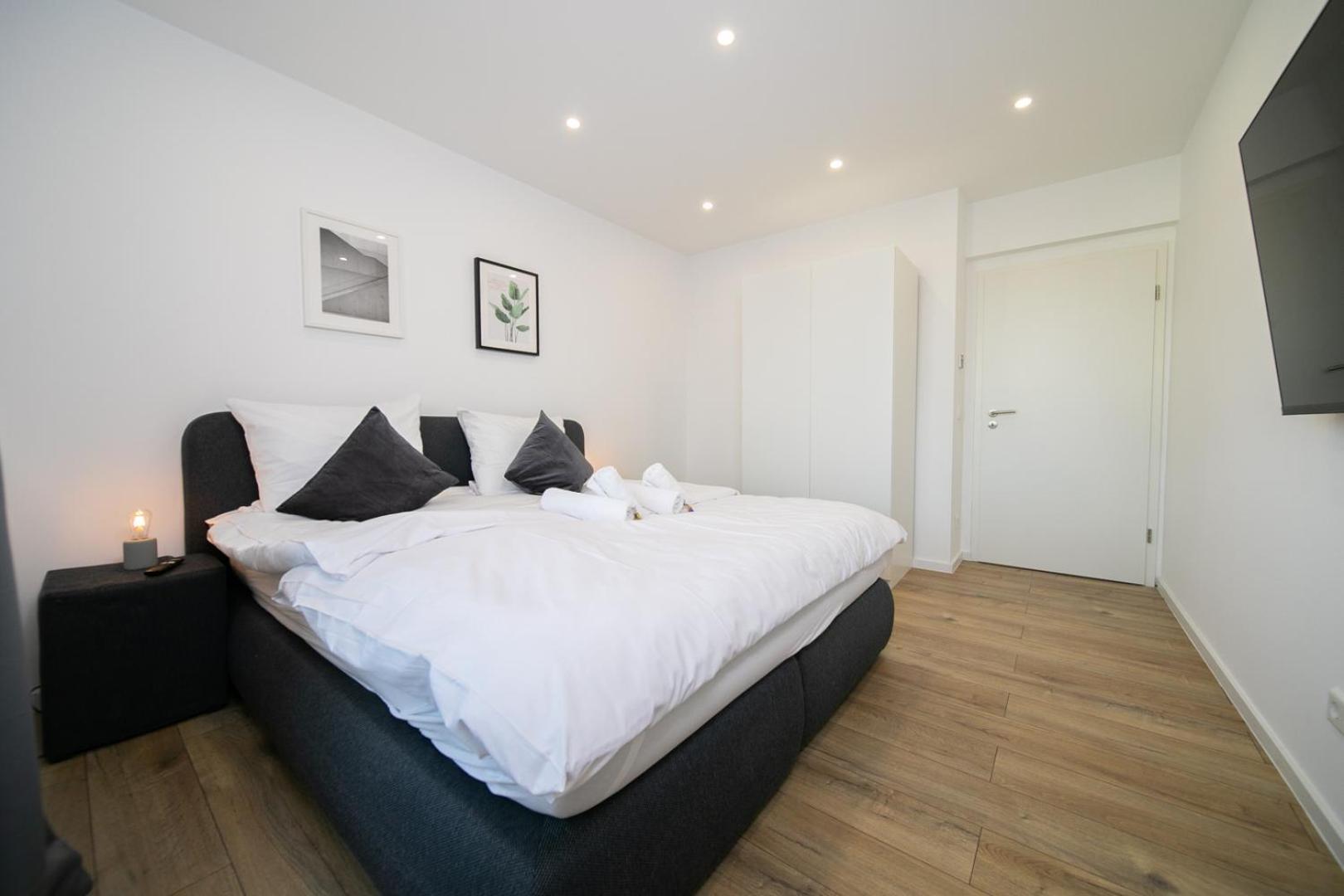 - 3 Bedroom - 6 Person Dusseldorf