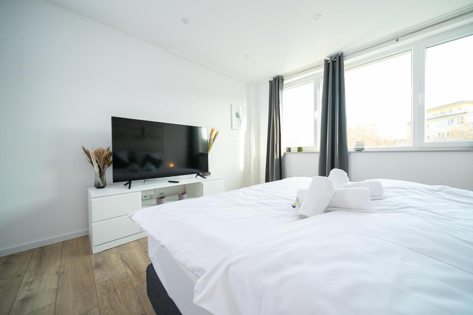Apartment - 3 Bedroom - 6 Person *